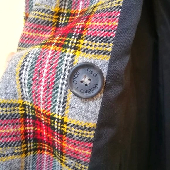❤️NWT❤️ Authentic D&G 100% Wool Plaid Coat - Picture 12 of 13